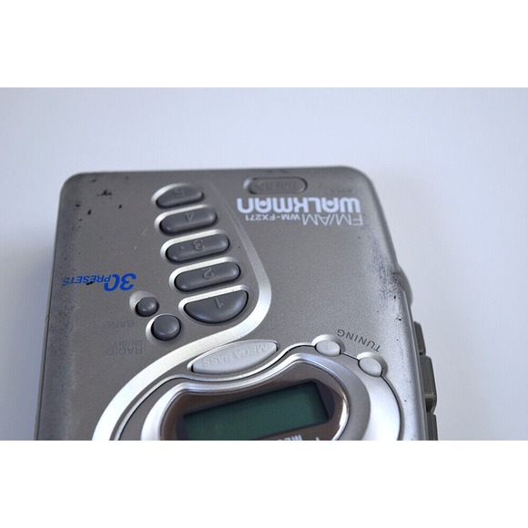 Sony Walkman WM-FX271 Digital Tuning AM/FM Radio & Cassette Player w/ Case READ - Picture 10 of 11